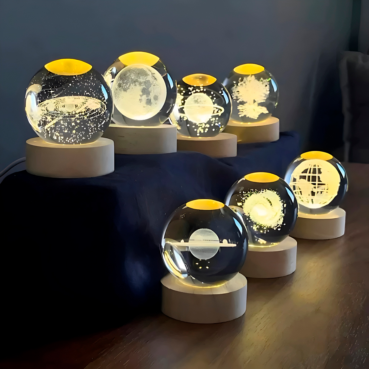 Luminária De Mesa Decorativa Esfera Base Madeira Cristal — imagem 4